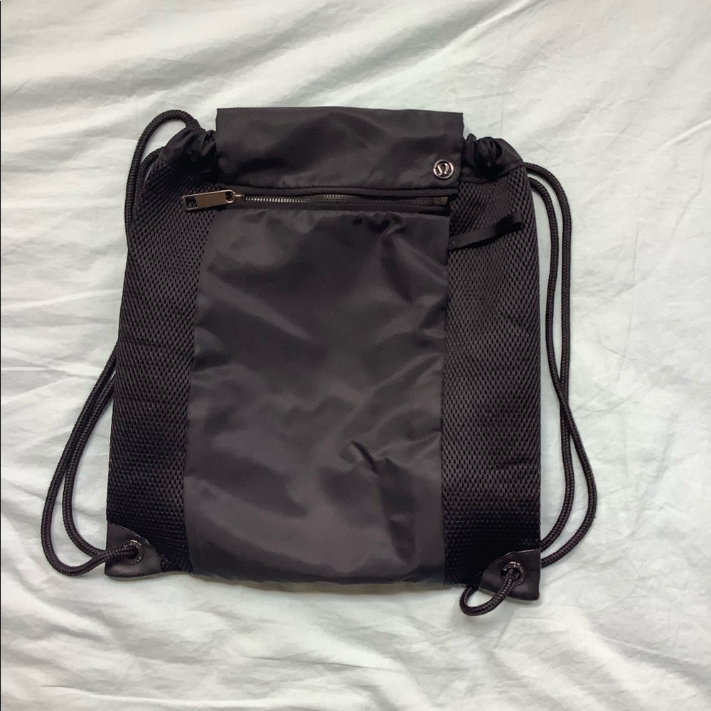 Lululemon drawstring backpack